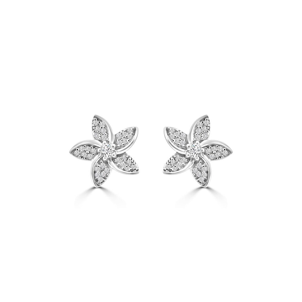 14KW 0.25 Ctw Diam Flower shape Earring